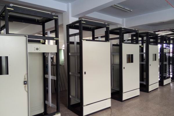 屏边配电柜-3683厂家配电柜检修需要注意的